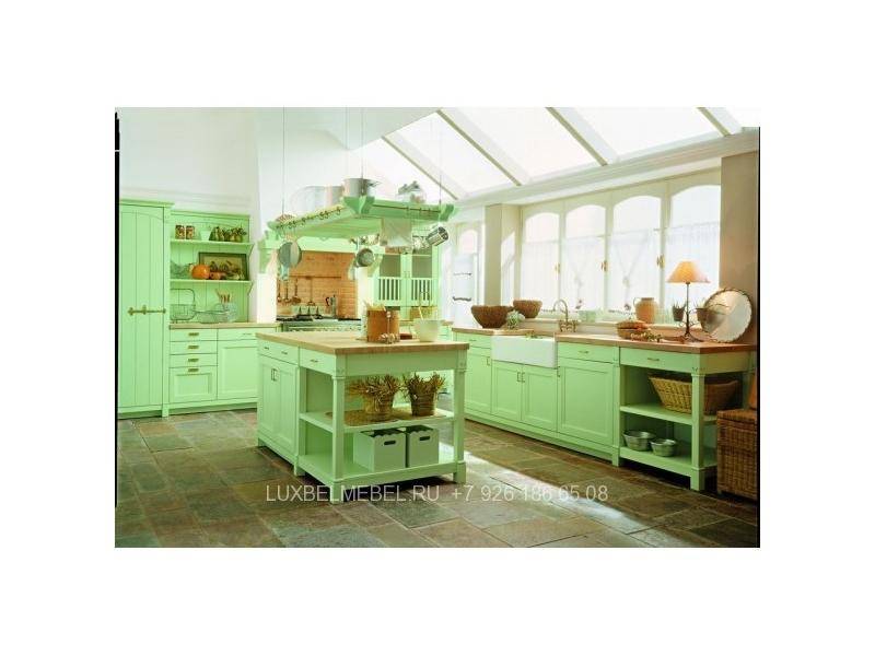 угловая кухня кантри из массива 1577 в Нижневартовске