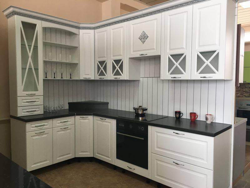 угловая кухня аделина в Нижневартовске