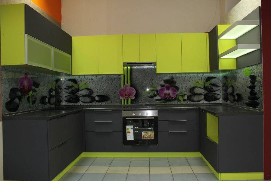 п-образная кухня модерн в Нижневартовске