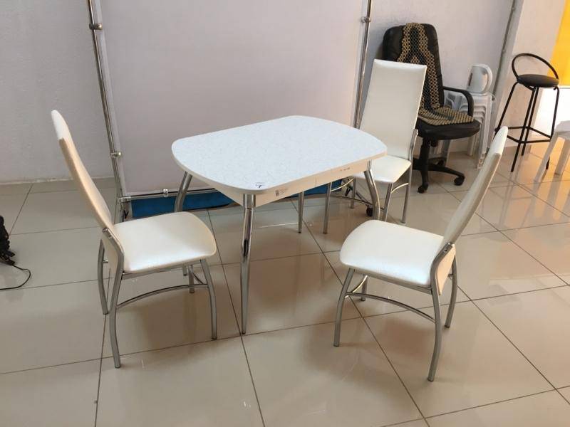 обеденная группа стол сатурн плюс стулья волна в Нижневартовске