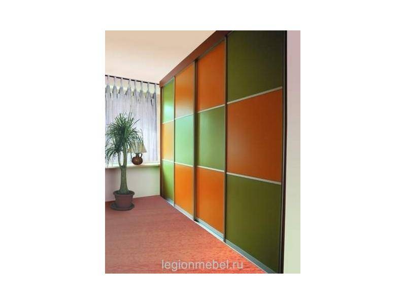 яркий шкаф-купе в Нижневартовске