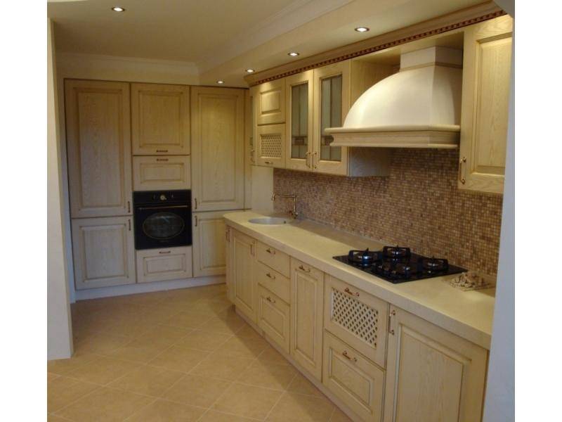 классическая угловая кухня в Нижневартовске