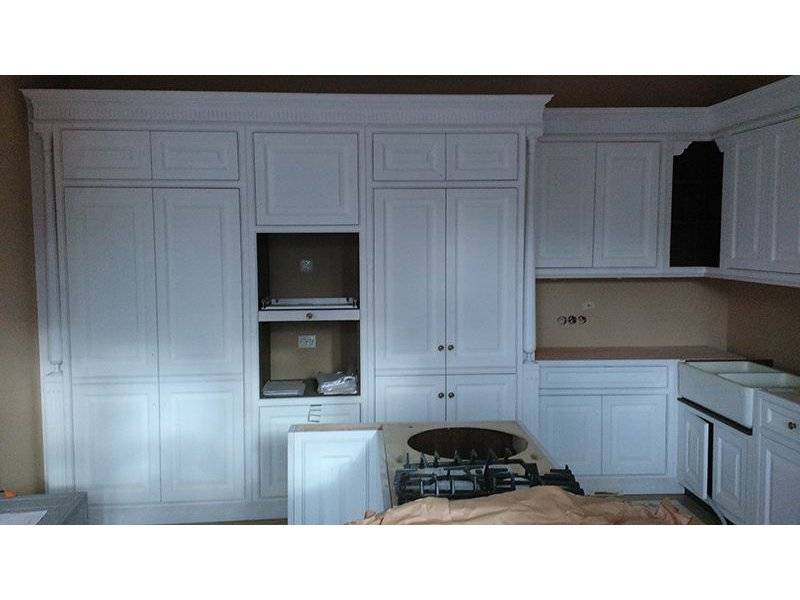 кухня белая из массива в Нижневартовске