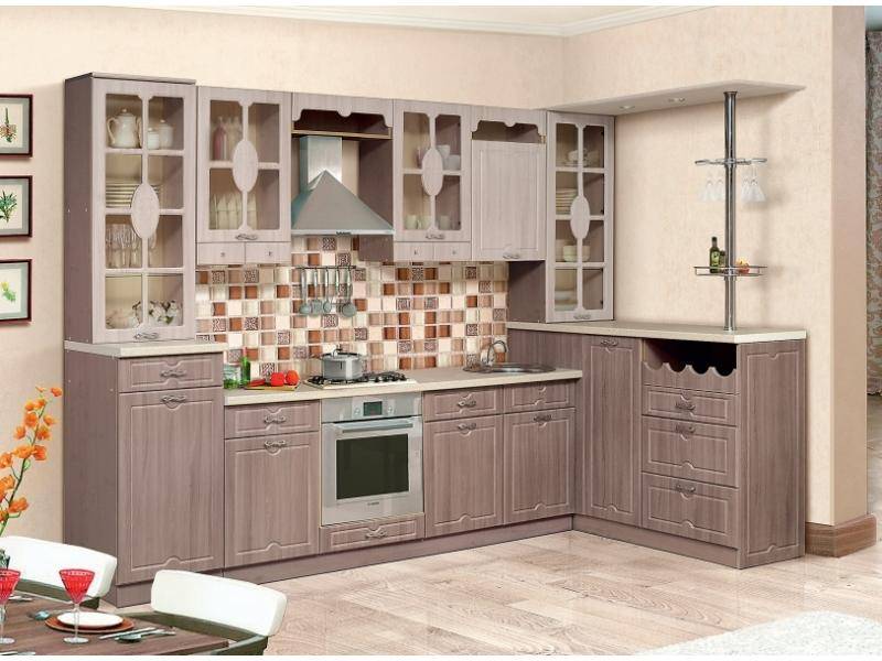 угловая кухня бариста с барной стойкой и буфетом в Нижневартовске