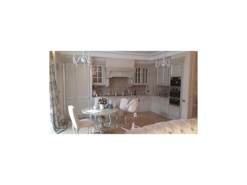 кухня из массива шпона дуба в Нижневартовске