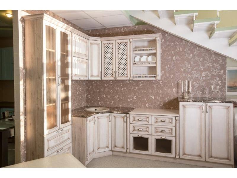 кухня из массива дуба белёный с патиной орех в Нижневартовске