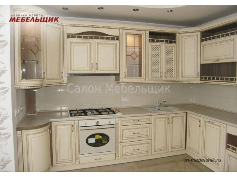 кухня с фасадами из массива ольхи в Нижневартовске