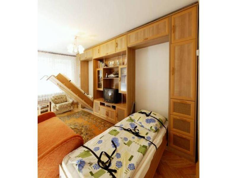 стенка с двумя откидными кроватьями в Нижневартовске