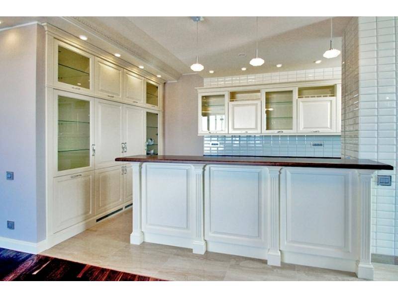 белая кухня из массива в Нижневартовске