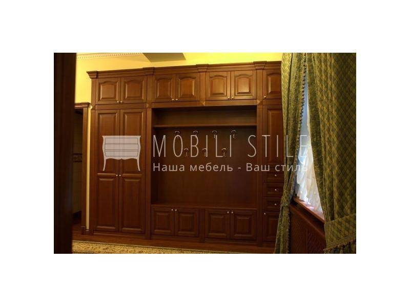 большая прихожая из массива в Нижневартовске