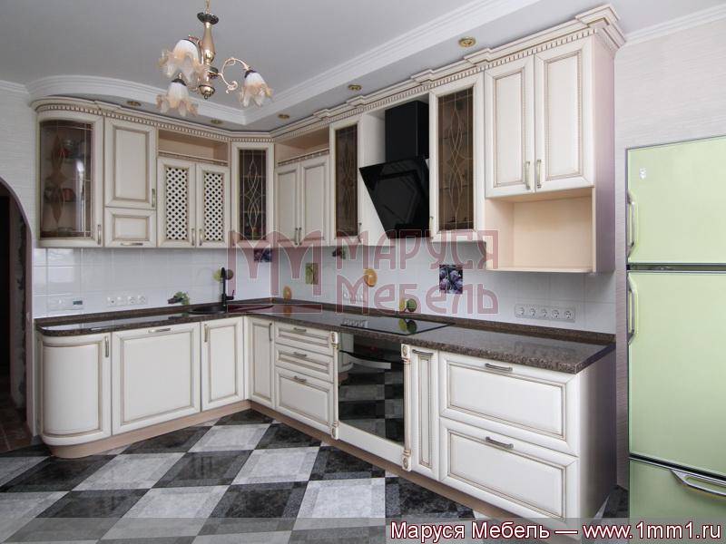 кухня угловая массив в Нижневартовске