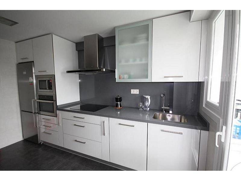 кухонный гарнитур прямой в Нижневартовске