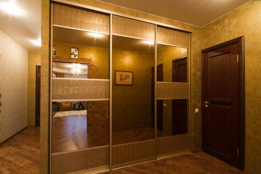 встроенный шкаф-купе для прихожей в Нижневартовске