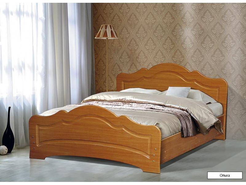 кровать двойная с фигурной ножной спинкой в Нижневартовске