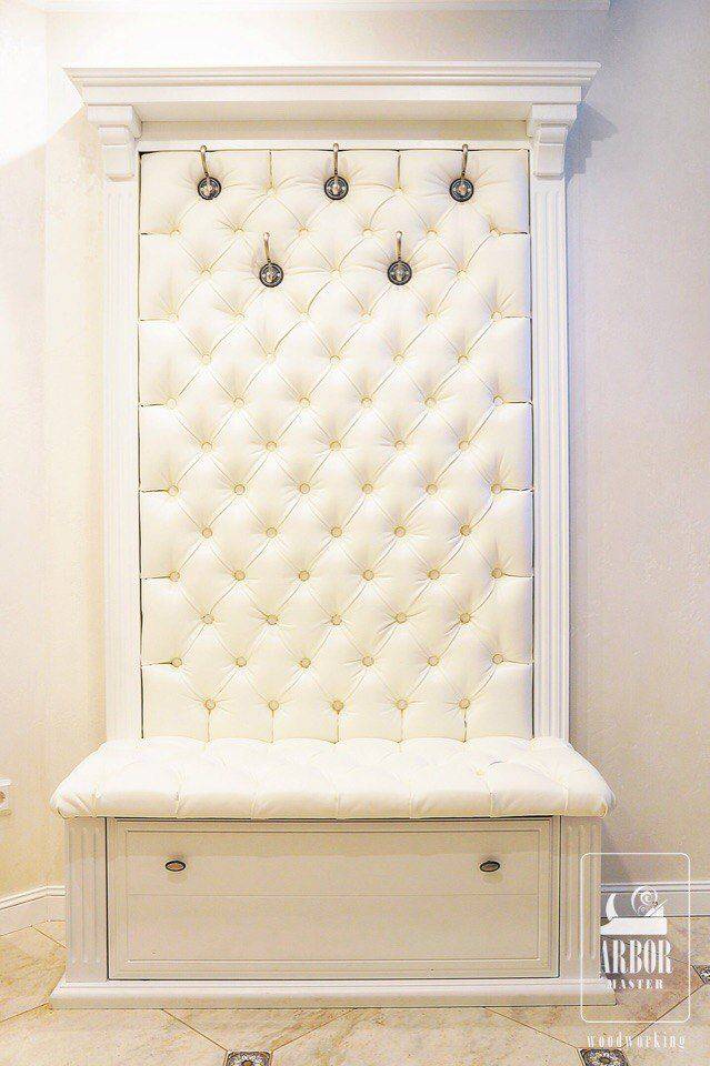 прихожая из массива в каретной стяжке в Нижневартовске