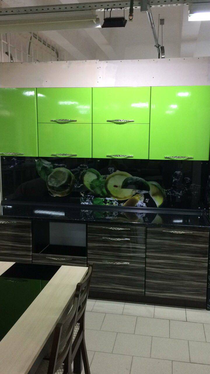 небольшая прямая кухня в Нижневартовске