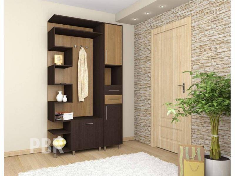 небольшая прихожая аттика-2 в Нижневартовске