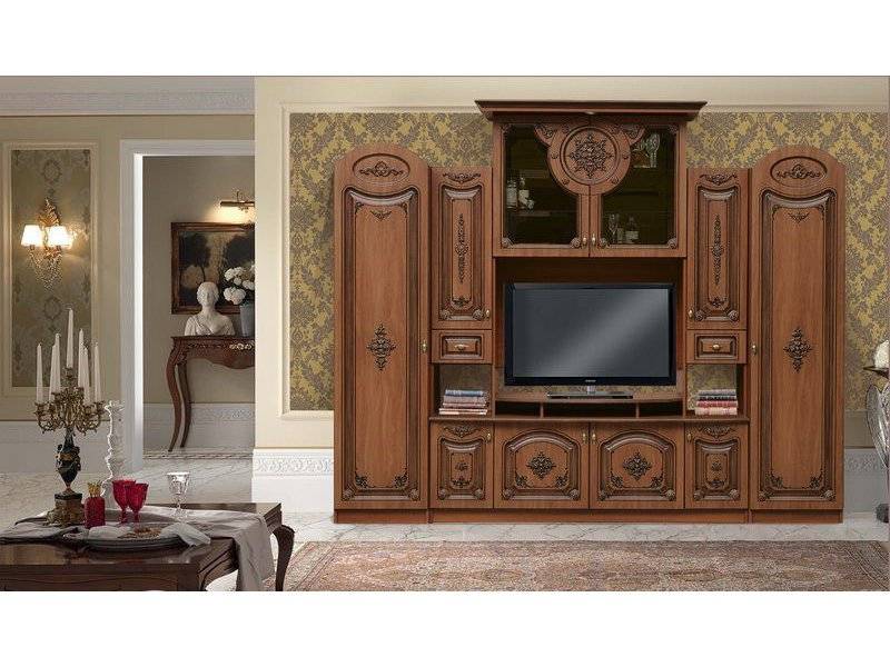 стенка венера с резными декорами в Нижневартовске