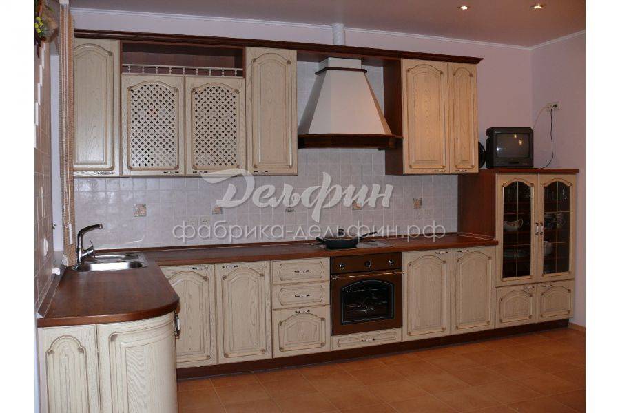 угловая кухня классика в Нижневартовске