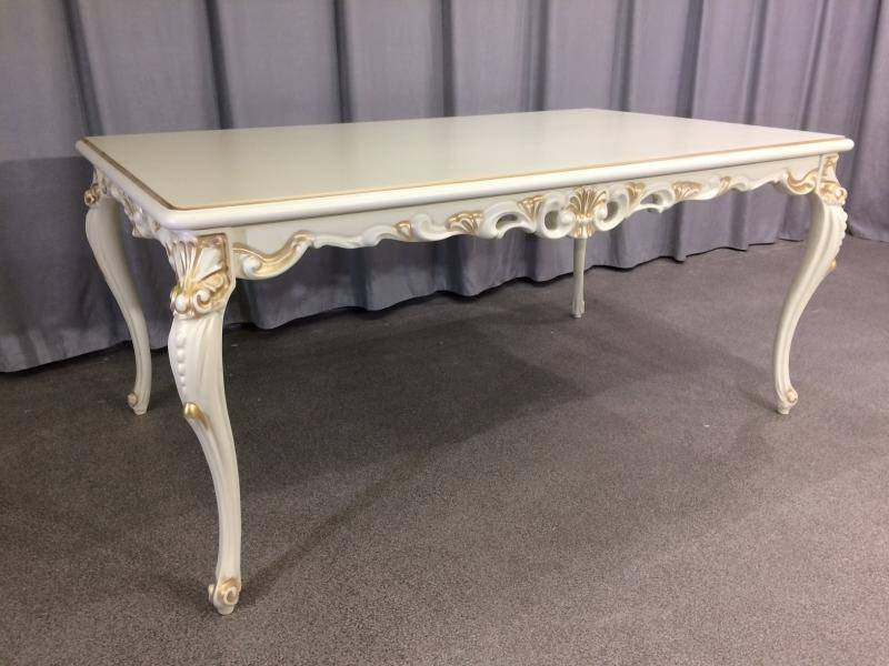 резной журнальный стол в Нижневартовске