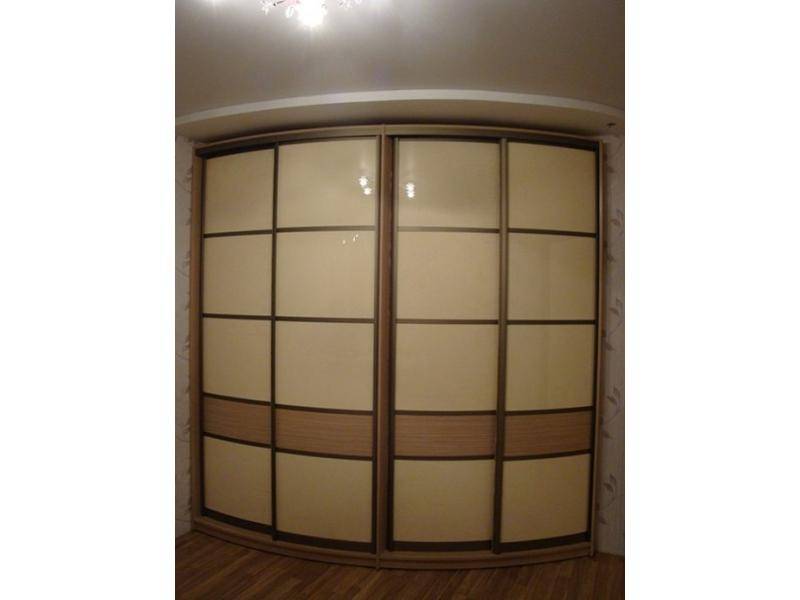 радиусный шкаф с матовым акрилом в Нижневартовске