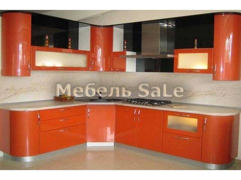 оранжевая угловая кухня в Нижневартовске