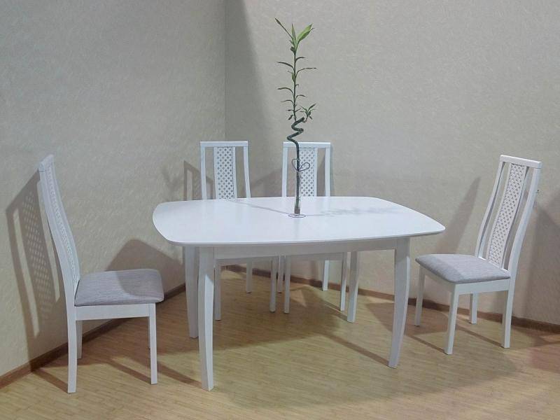 новый раскладной обеденный стол в Нижневартовске