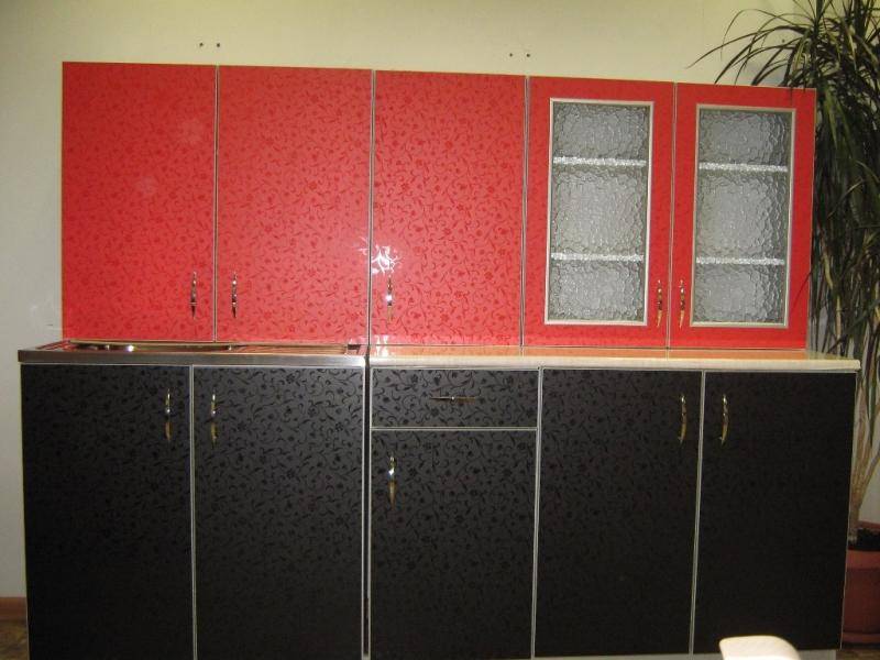 кухня визит-к(красный с черным) в Нижневартовске