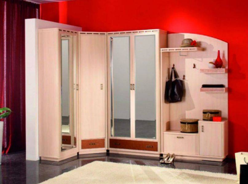 угловая прихожая в Нижневартовске