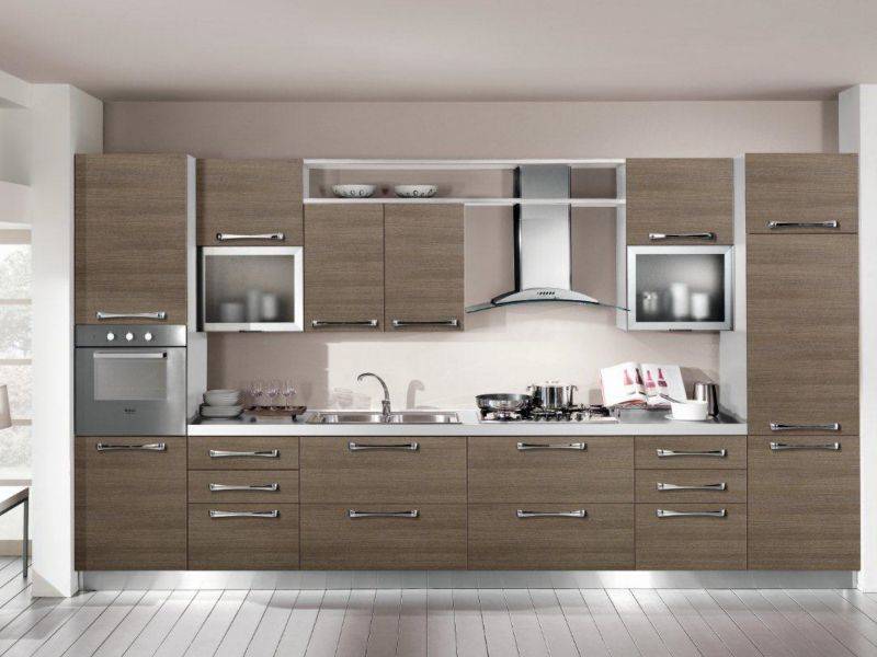 стильная прямая кухня в Нижневартовске