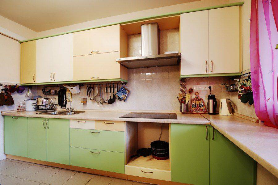 удобная угловая кухня в Нижневартовске