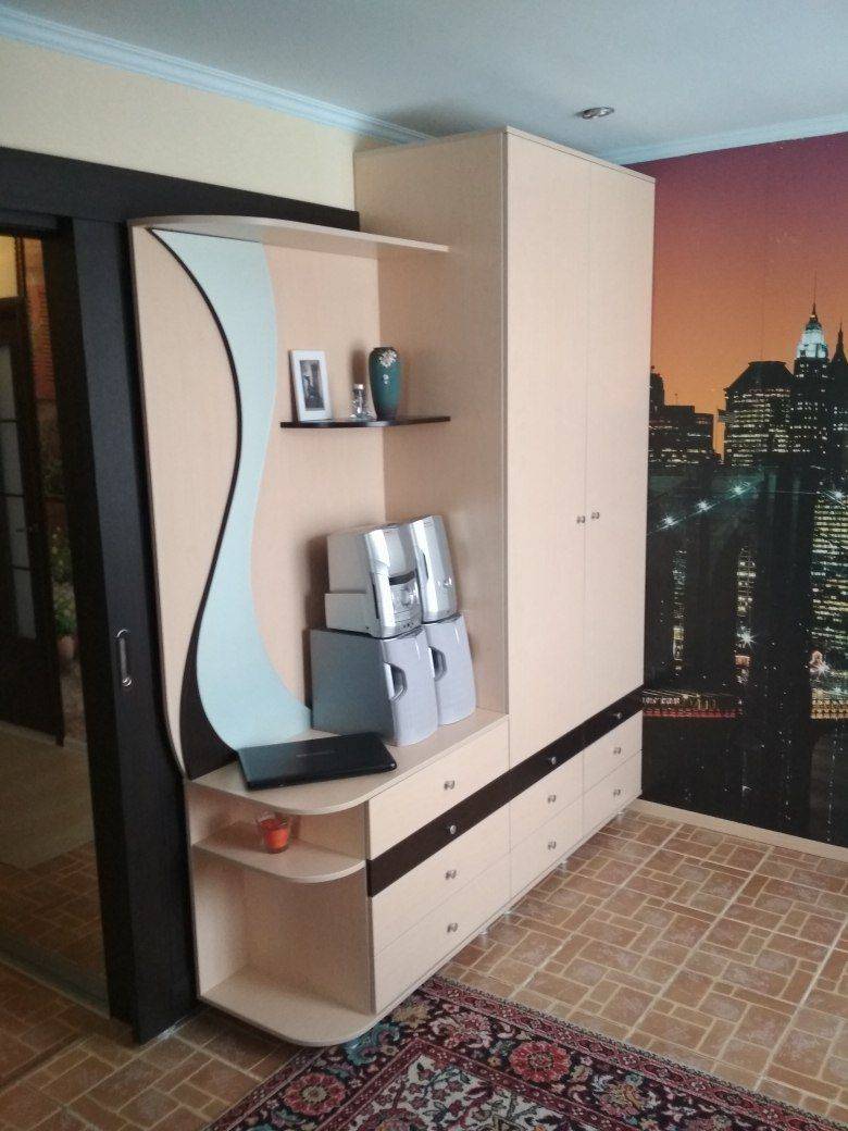 современная стильная гостиная в Нижневартовске