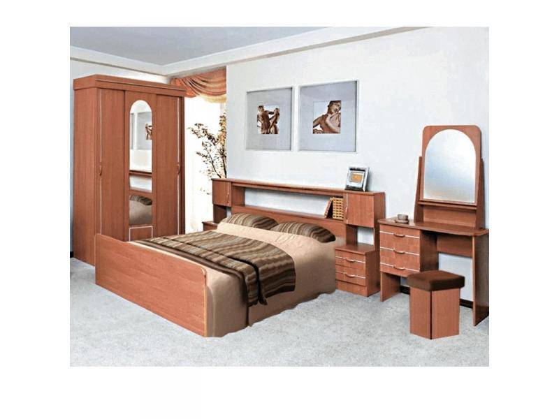 спальня бася с пуфиком в Нижневартовске