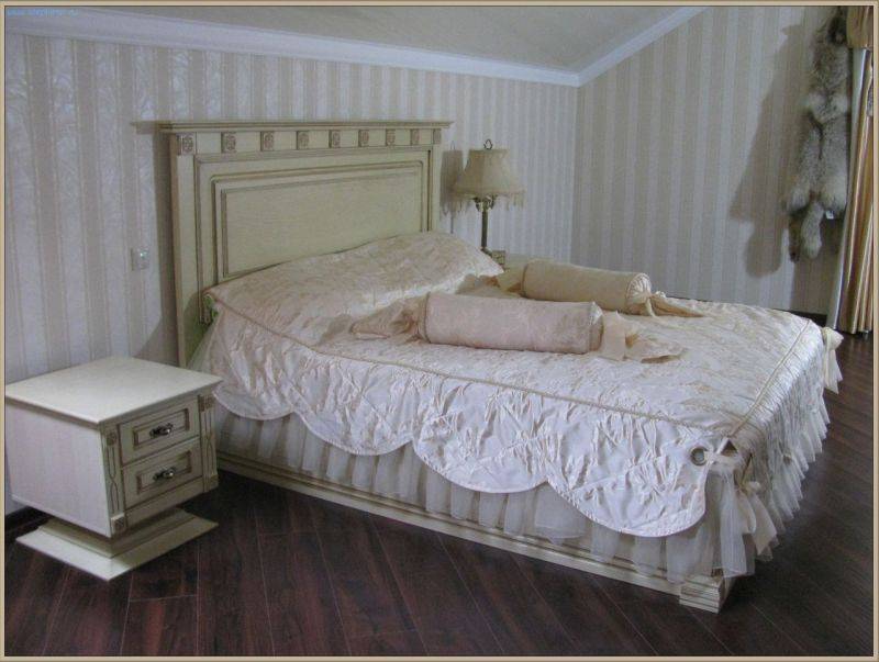 высокая кровать в спальню в Нижневартовске