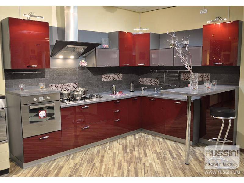 кухонный гарнитур угловой трио в Нижневартовске