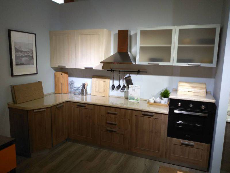 кухня лдсп в алюминиевой рамке в Нижневартовске