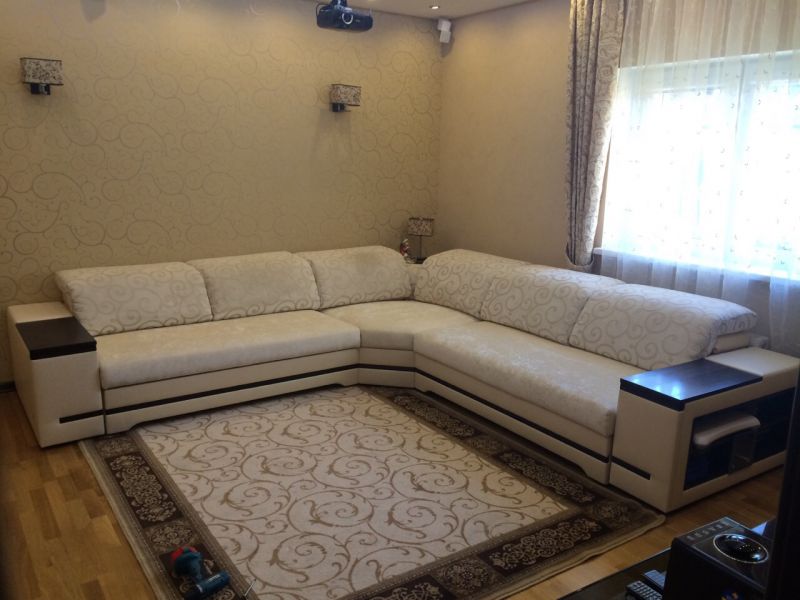 большой угловой диван в зал в Нижневартовске