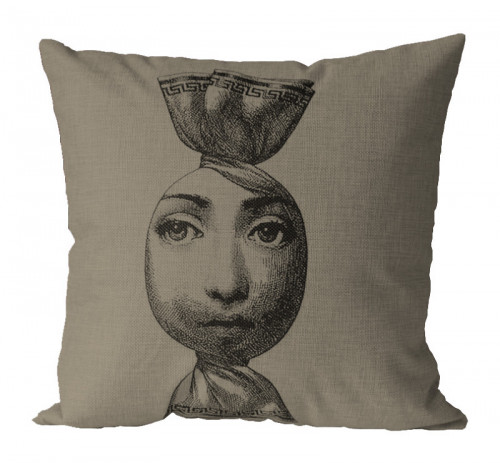 подушка с портретом лины пьеро форназетти candy в Нижневартовске