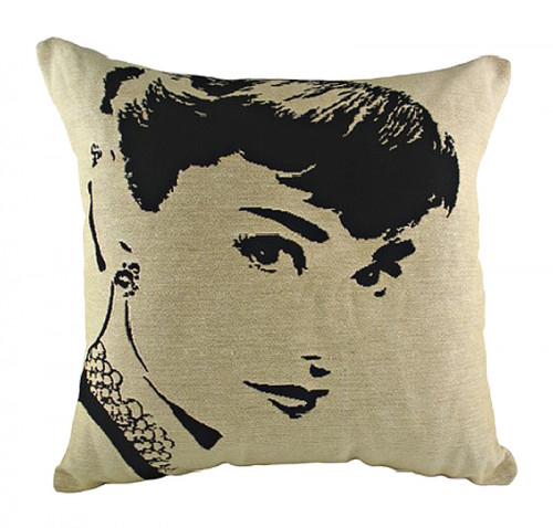 подушка с портретом одри хэпбёрн audrey hapburn в Нижневартовске