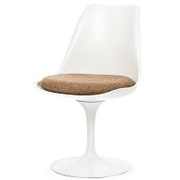 стул tulip белый с бежевой подушкой в Нижневартовске