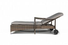 шезлонг парма с колесиками коричневый в Нижневартовске