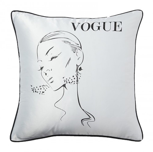 подушка с надписью vogue в Нижневартовске