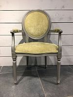 кресло с овальной спинкой «медальон», фасад мокрый камень антик, ткань velvet lux 73 в Нижневартовске